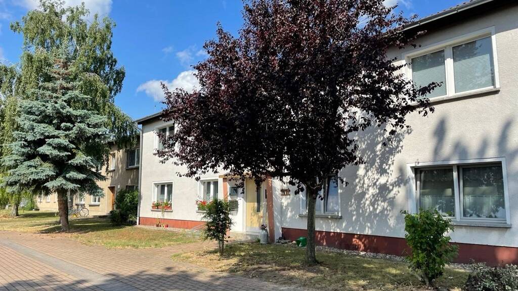 Mehrfamilienhaus zum Kauf als Kapitalanlage geeignet 865 m² 1.214 m² Grundstück Stendal Stendal 39576