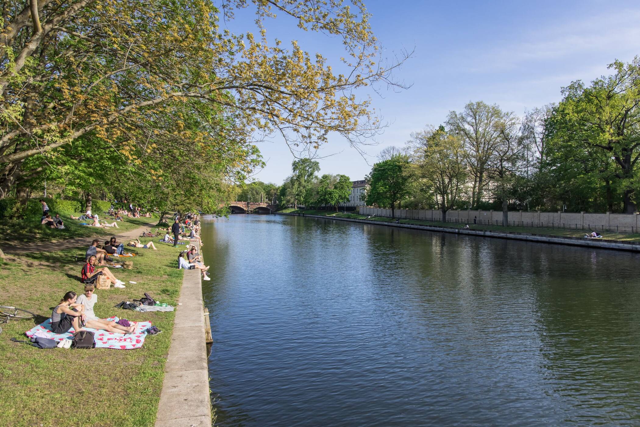 Erstbezug nach individueller Sanierung: Stuck-Altbau mit Tiergarten Blick - provisionsfrei - – Lüneburger Straße 28, 10557 Berlin – Vorschaubild 24