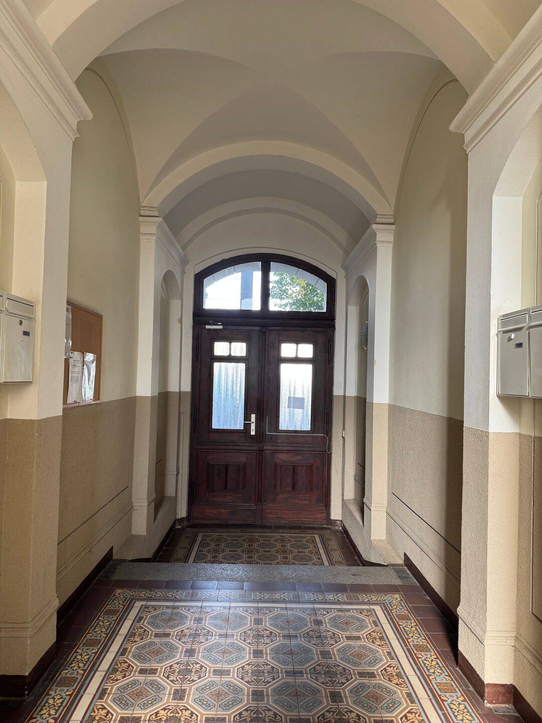 Altbauwohnung - Geräumige 3-Zimmer-Wohnung mit 97 m² im EG – sofort verfügbar! – Magdeburg – Vorschaubild 3