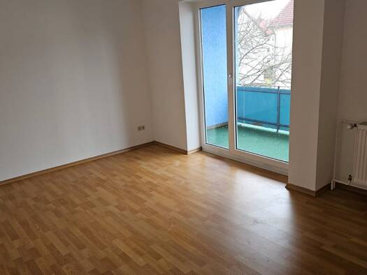 Wohnung zur Miete 632 € 4 Zimmer 79,1 m² Geschoss 1/1 Weiden Weiden in der Oberpfalz 92637