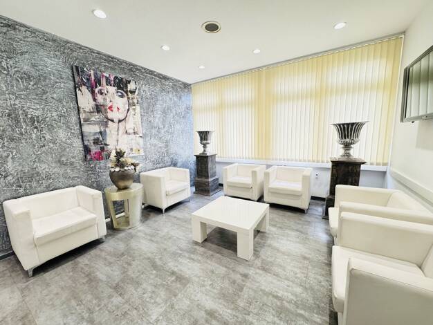 Wohnung zum Kauf 475.000 € 12 Zimmer 241 m² Kernstadt Paderborn 33098