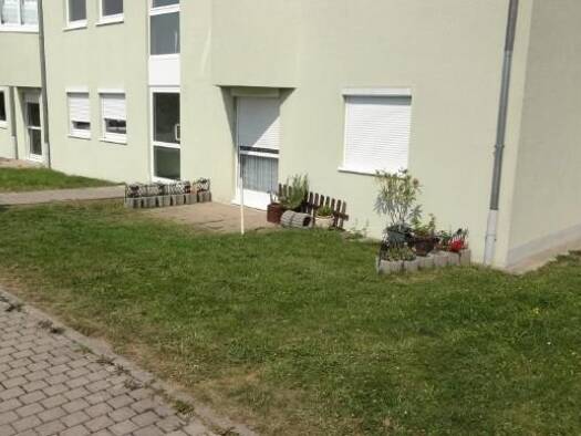 Terrassenwohnung zur Miete 320 € 2 Zimmer 36,4 m² EG frei ab sofort Schillerplatz 5 Schiepzig Salzatal 06198