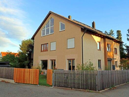 Wohnung zum Kauf 276.000 € 5 Zimmer 123,9 m² frei ab sofort Weiden 92637