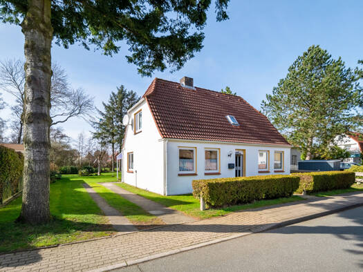 Haus zum Kauf 679.000 € 6 Zimmer 143 m² 760 m² Grundstück Sankt Peter-Ording 25826