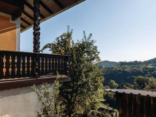 Haus zum Kauf 359.000 € 9 Zimmer 220 m² 1.177 m² Grundstück Kranach / Sauberg 8451