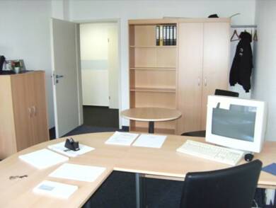 Bürofläche zur Miete 5 € 18,7 m² Bürofläche Würzburger Straße 3 Suhl Suhl 98529