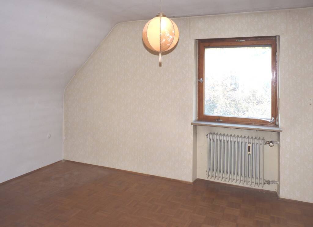 Immobilie in Zirndorf - BLÜMM IMMOBILIEN: 2-3 Fam.-Haus in absolut ruhiger Lage - Bild 3