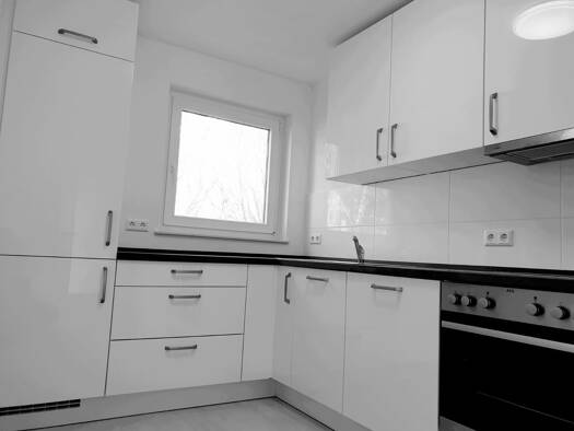 Wohnung zur Miete 1.400 € 4 Zimmer 87 m² Geschoss 2/2 frei ab 20.02.2026 Freiberg Stuttgart 70437