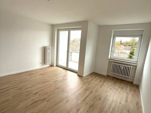 Wohnung zur Miete 655 € 3 Zimmer 77,8 m² 4. Geschoss frei ab sofort Eisenacher Straße 3 Coburg 96450