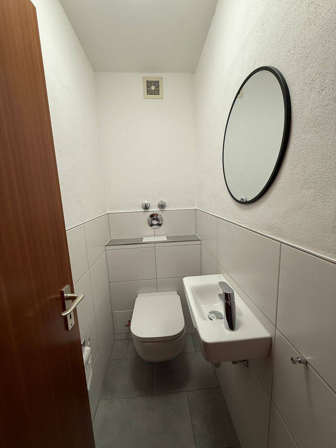 Diese gemütliche 2-Zimmer-Wohnung mit Einbauküche. "Zentrale Lage" – Nürnberg – Vorschaubild 7