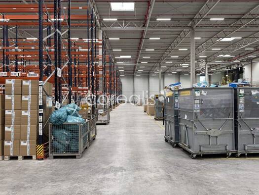 Lagerhalle zur Miete provisionsfrei 4.600 m² Lagerfläche teilbar ab 1.250 m² Mitte Dortmund 44577