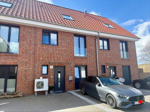 Reihenhaus zur Miete 1.990 € 6 Zimmer 137 m² 165 m² Grundstück frei ab 01.06.2026 Empelde Ronnenberg 30952