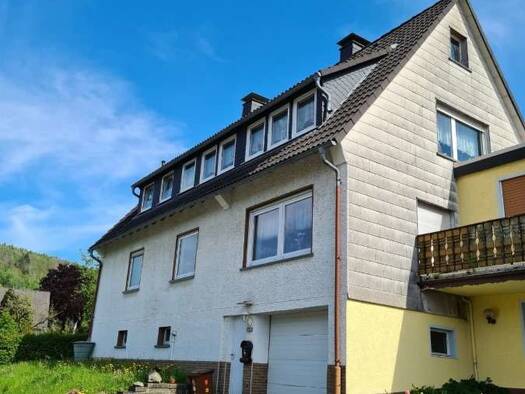 Mehrfamilienhaus zum Kauf 149.999 € 6 Zimmer 158 m² 1.021 m² Grundstück Bad Laasphe 57334