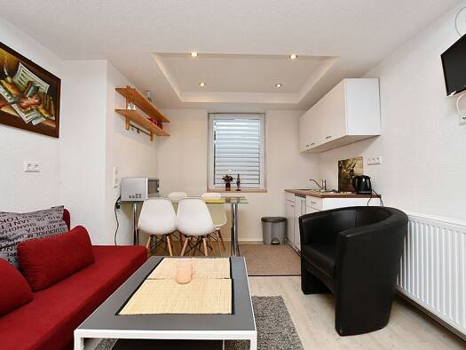 Wohnung zur Miete Wohnen auf Zeit 945 € 1 Zimmer 30 m² frei ab 01.10.2025 Möhringen Stuttgart 70567