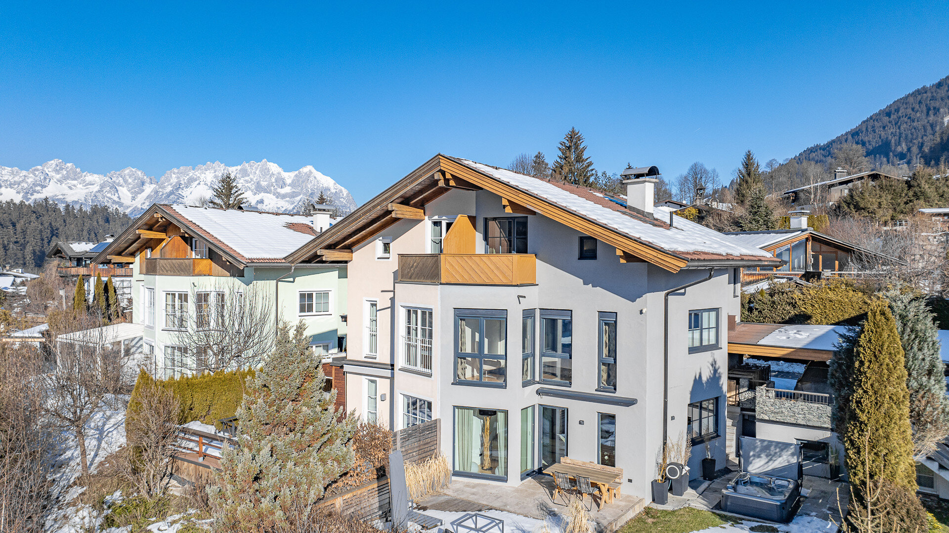 Doppelhaushälfte zum Kauf 2.950.000 € 4 Zimmer 118 m²<br/>Wohnfläche 265 m²<br/>Grundstück Kitzbühel 6370