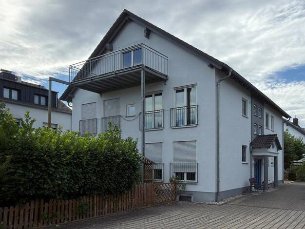 Wohnung zur Miete 995 € 3 Zimmer 85 m² 2. Geschoss frei ab 01.11.2026 Hainstadt Hainburg 63512