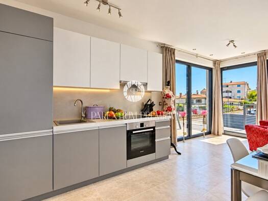 Wohnung zum Kauf 379.000 € 3 Zimmer 77 m² Vrsar