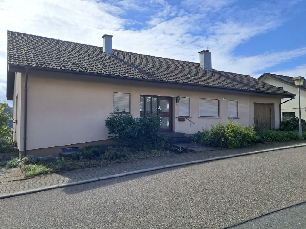 Einfamilienhaus zum Kauf 439.000 € 6,5 Zimmer 170 m²<br/>Wohnfläche 868 m²<br/>Grundstück Klepsau Krautheim-Klepsau 74238