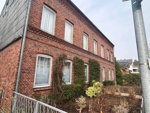 Mehrfamilienhaus zum Kauf als Kapitalanlage geeignet 415.000 € 17 Zimmer 325 m² 1.107 m² Grundstück Adolf-Steckel-Straße 14 Rendsburg 24768