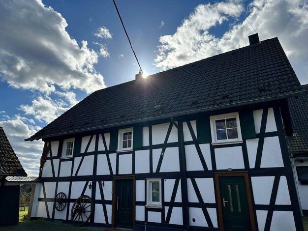 Bauernhaus zur Miete 1.500 € 5 Zimmer 170 m² 400 m² Grundstück Walterscheid Much 53804