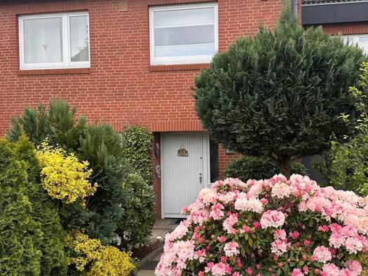 Reihenhaus zum Kauf provisionsfrei 575.000 € 5,5 Zimmer 130 m² 245 m² Grundstück frei ab sofort Glashütte Norderstedt 22851