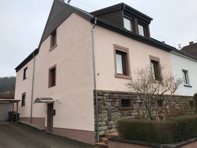 Haus zum Kauf 255.000 € 8 Zimmer 154 m² 862 m² Grundstück frei ab sofort Im Schrimmlingen 7 Kleinblittersdorf Kleinblittersdorf 66271