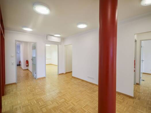 Büro zur Miete 2.150 € 7 Zimmer Lörrach Lörrach 79539