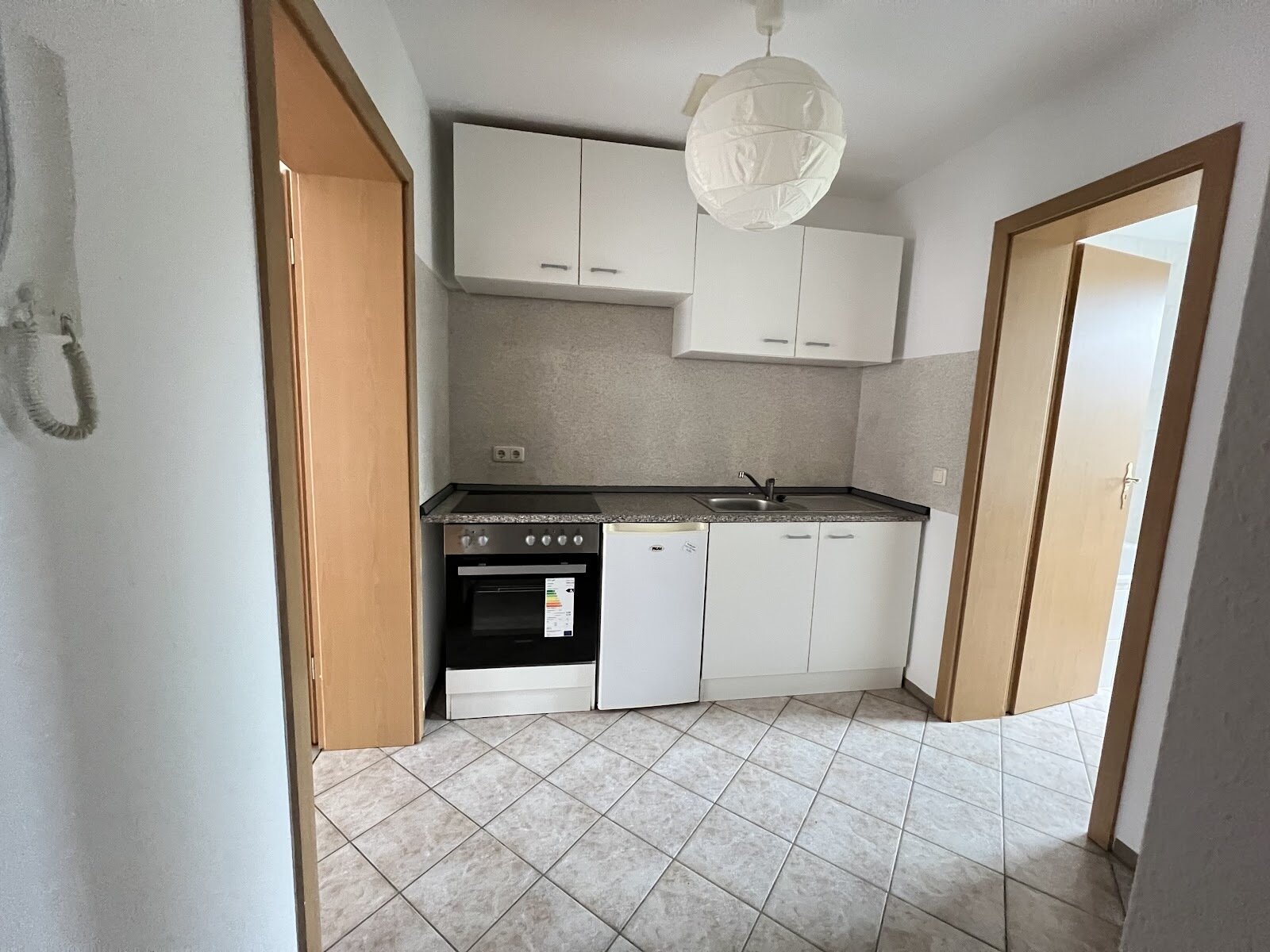 Wohnung zur Miete 195 € 1 Zimmer 28 m²<br/>Wohnfläche 3.<br/>Geschoss 16.01.2025<br/>Verfügbarkeit Kantstraße 15 Gablenz 240 Chemnitz 09126