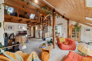 Wohnung zum Kauf 254.000 € 3,5 Zimmer 110 m² Dachgeschoss, 2. Geschoss Dechsendorf - West Erlangen / Dechsendorf 91056