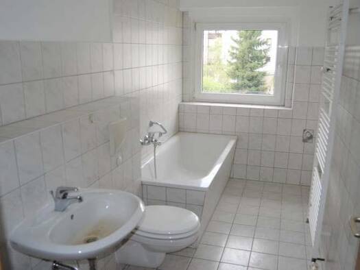 Wohnung zum Kauf 48.000 € 3 Zimmer 61,4 m² Haselbrunn Plauen 08525