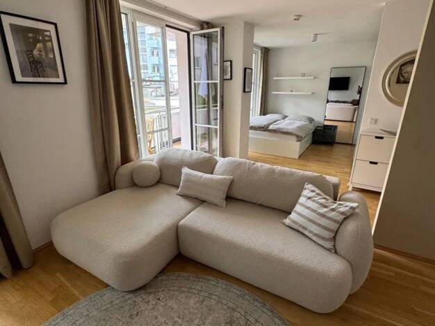 Wohnung zur Miete 600 € 1 Zimmer 17 m² Altstadt-Süd Köln 50676