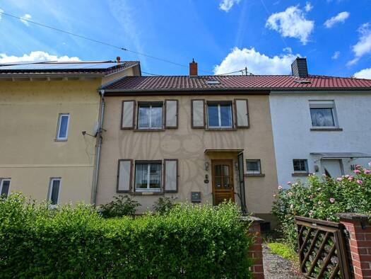 Reihenmittelhaus zum Kauf 398.000 € 4 Zimmer 92 m² 247 m² Grundstück Biebrich Biebrich 65203