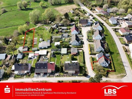 Doppelhaushälfte zum Kauf 99.500 € 3 Zimmer 81,4 m² 915 m² Grundstück frei ab sofort Ravensberg Carinerland 18233