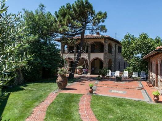 Einfamilienhaus zum Kauf 1.290.000 € Bucine