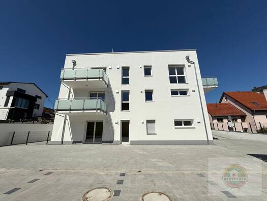 Wohnung zum Kauf provisionsfrei 300.000 € 2 Zimmer 70 m² Windischeschenbach 92670