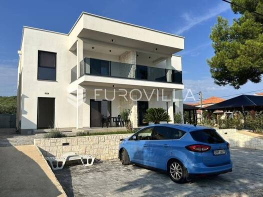 Haus zum Kauf 1.296.870 € 8 Zimmer 318 m² Nevidane Dobropoljana