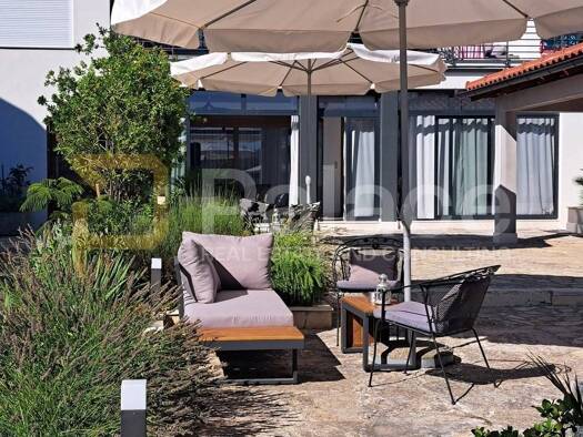 Einfamilienhaus zum Kauf 2.443.000 € 11 Zimmer 698 m² Bilice 22000