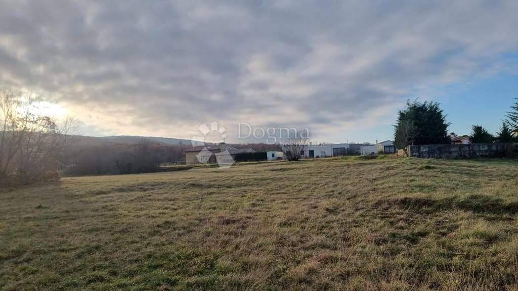 Land-/Forstwirtschaft zum Kauf 82.500 € Labin