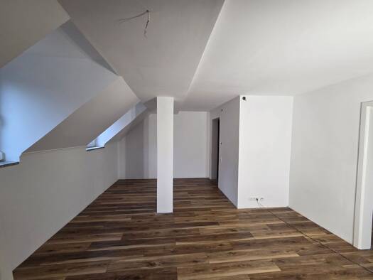 Wohnung zur Miete 897 € 4 Zimmer 83 m² Geschoss 2/3 frei ab 01.11.2026 Brunnenstraße 25 Brötzingen Pforzheim 75172