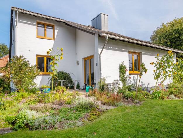Einfamilienhaus zum Kauf 445.000 € 7 Zimmer 176,1 m² 1.271 m² Grundstück frei ab 01.01.2027 Warder 24646