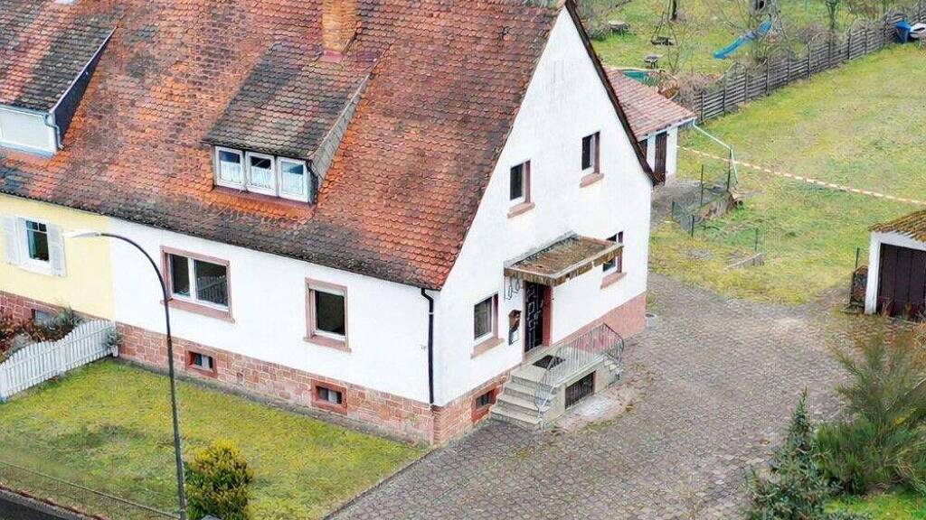 Doppelhaushälfte zum Kauf provisionsfrei 269.900 € 6 Zimmer 115 m² 520 m² Grundstück Erlenbach Erlenbach am Main 63906