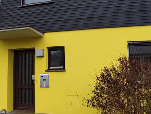 Reihenhaus zur Miete 1.571 € 7 Zimmer 140 m² 173 m² Grundstück frei ab 01.04.2026 Bruck Erlangen 91058