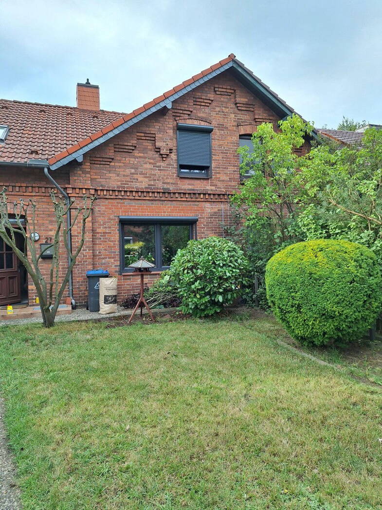 Reihenmittelhaus zum Kauf provisionsfrei 336.000 € 5 Zimmer 125 m² 650 m² Grundstück frei ab 01.07.2025 Düneberger Str Düneberg - Süd, Bez. 4 Geesthacht 21502