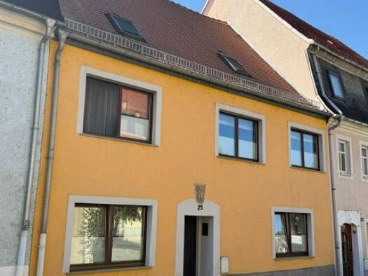 Reihenmittelhaus zum Kauf 149.000 € 7 Zimmer 239 m² 210 m² Grundstück frei ab sofort Lommatzsch Lommatzsch 01623