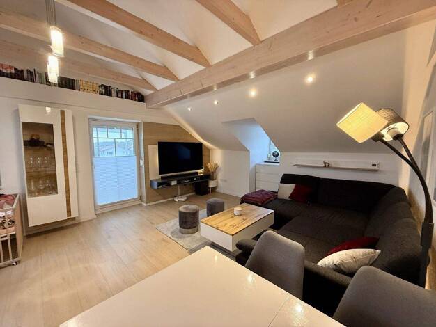 Wohnung zum Kauf provisionsfrei 245.000 € 2 Zimmer 74 m² 2. Geschoss frei ab 01.03.2026 Trostberg 83308