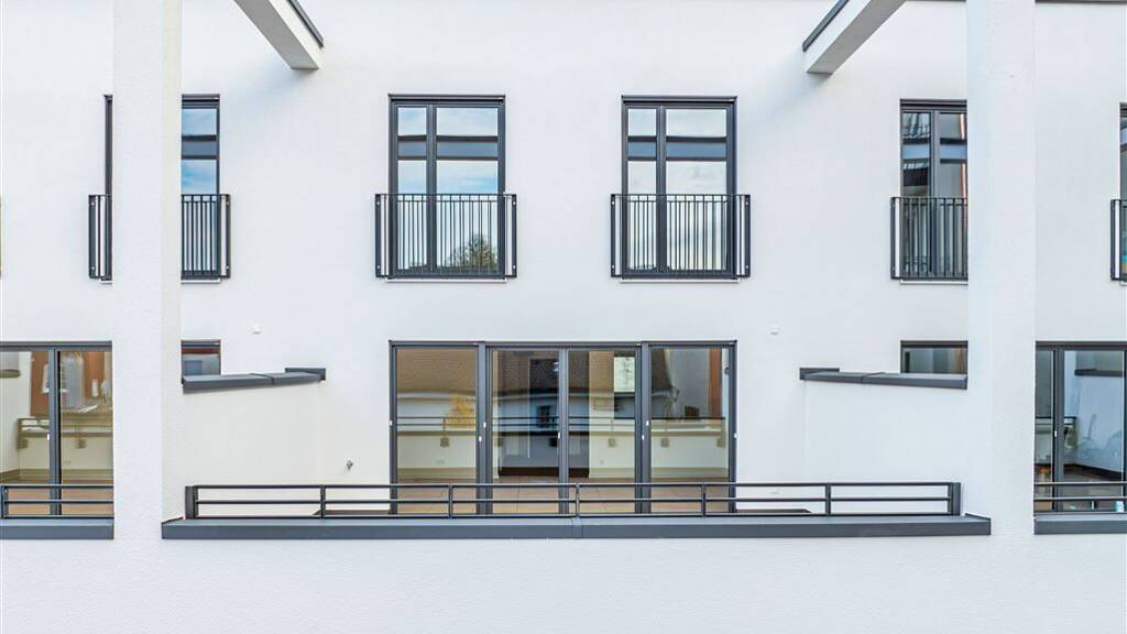 Stadthaus zum Kauf - Erstbezug provisionsfrei 4 Zimmer 130 m² Stadtplatz 16 Viechtach 94234