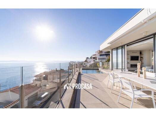 Chalet zum Kauf 1.790.000 € 4 Zimmer 343 m² Roses 17480