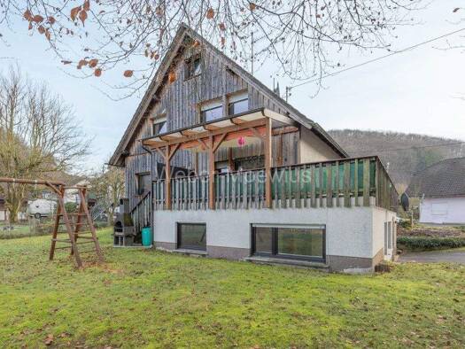 Einfamilienhaus zum Kauf 319.000 € 9 Zimmer 210 m² 836 m² Grundstück Altwindeck Windeck 51570