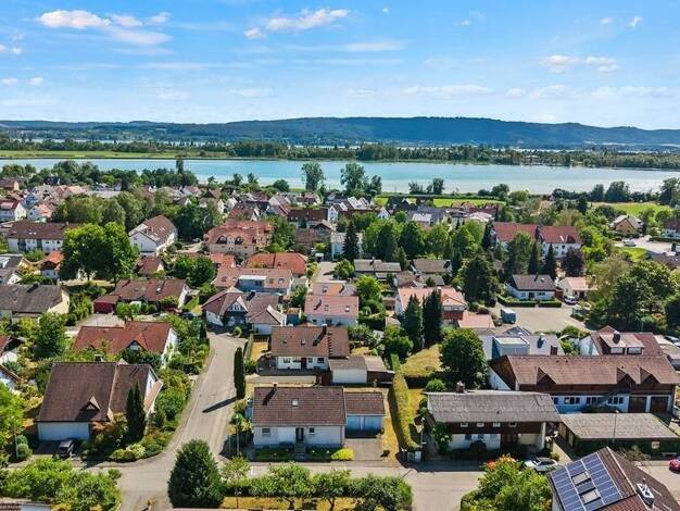 Einfamilienhaus zum Kauf 599.000 € 8,5 Zimmer 197 m² 739 m² Grundstück frei ab 01.01.2027 Markelfingen Radolfzell 78315