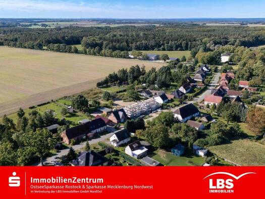 Doppelhaushälfte zur Miete - Erstbezug 1.659 € 4 Zimmer 103 m² 136,6 m² Grundstück frei ab 01.04.2026 Gersdorf Biendorf 18230